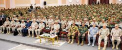وزير الدفاع يلتقي بعدد من مقاتلي القوات الخاصة من المظلات و   الصاعقة