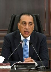 رئيس الوزراء ينعى الدكتور علي المصيلحي وزير التموين والتجارة الداخلية السابق