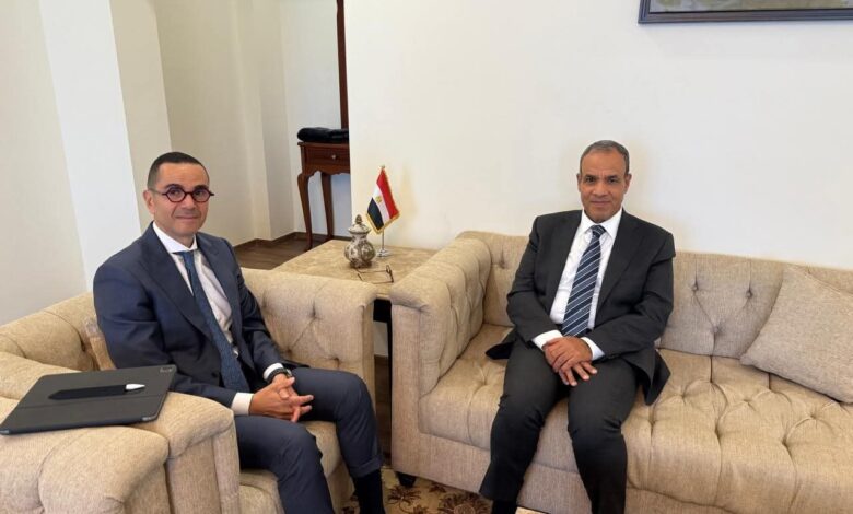 وزير الخارجية والهجرة يلتقي وزير الاستثمار والتجارة الخارجية