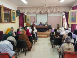 رئيس مركز ومدينة ساحل سليم يكرم 180 متدربًا ومتدربة في دورة الوعي التكنولوجي (الأمن السيبراني) .