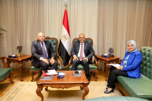 وزير العمل وسفير مصر بالكويت يبحثان التعاون في الملفات ذات الاهتمام المُشترك