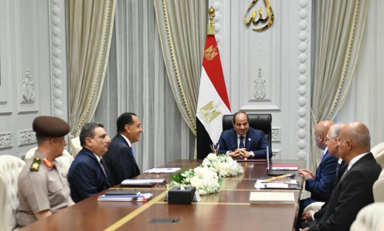 الرئيس السيسي إجتمع اليوم مع مدبولي وبعض من الوزراء في الدوله