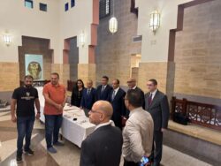 وزير الخارجية يتفقد مقر القنصلية العامة المصرية في جدة. 