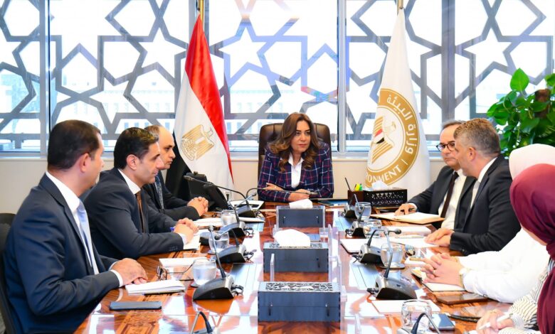 وزيرة البيئة تنفيذ مشروع شرم الشيخ خضراء "جرين شرم"