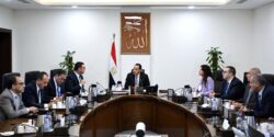 رئيس الوزراء يتابع موقف "سكن لكل المصريين" ومبادرة "بيتك في مصر"