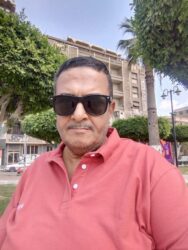 لماذا راهنت عليك
أيها البعيد القريب من أصابع الوقت
أيها المترنح على أرصفة عابري السبيل
حان الوقت أن تمضي بعيدا عن أرصفة المدينة