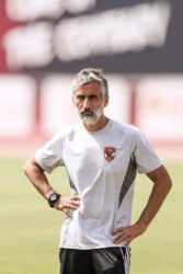 جماهير الأهلي تترقب إقالة ريبيرو قبل «منتصف الليل»