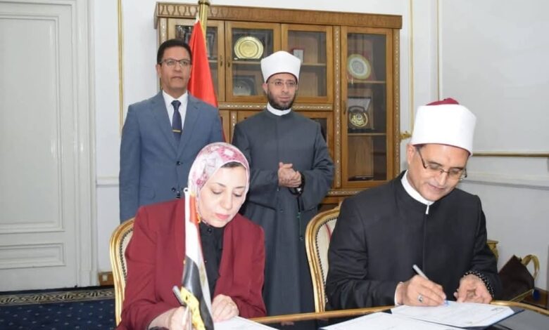 وزارة الأوقاف وجامعة بنها يشهدان توقيع بروتوكول تعاون فى مجال الدعوة.