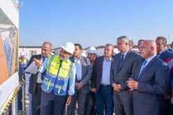 وزير الصناعة والنقل ومحافظ الاسكندرية يبحثان التحديات التي تواجه المستثمرين