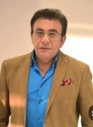 وفاة الإعلامي عاطف كامل بعد أزمة قلبية مفاجئة