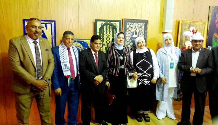 افتتاح معرض وملتقي لؤلؤة الشرق ٣ للفنون التشكيلية بقاعة المؤتمرات بالزاوية الحمراء بالقاهرة ،