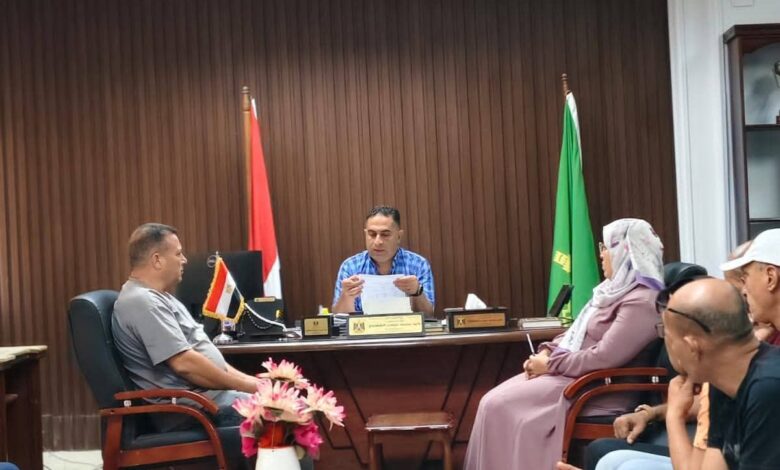 رئيس مدينه ومركز بنها يعقد اجتماعاً باداره الإيرادات اليوم الأحد ٢٠٢٥/٨/٣١.