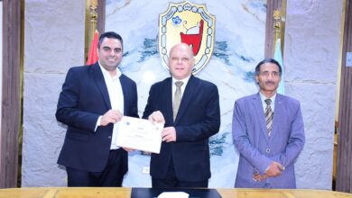 النعماني يكرم المجتازين لبرنامج الترشح لمنصب عميد كلية بمركز تنمية قدرات أعضاء هيئة التدريس بجامعة سوهاج
