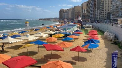 توجيهات مستمرة للالتزام بضوابط السلامة العامة على شواطئ الإسكندرية