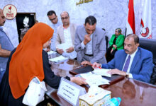 محافظ سوهاج يعقد اللقاء الجماهيري الأسبوعي للاستماع إلى شكاوى وطلبات المواطنين