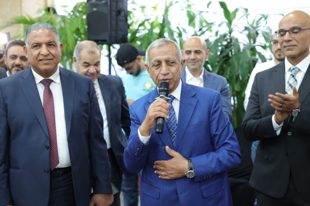 رئيس الأكاديمية العربية يتفقد المرحلة الختامية للمسابقة المصرية للبرمجة لشباب الجامعات 