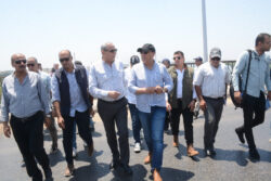 محافظ الغربية ووزير الموارد المائية والري يتفقدان مجرى نهر النيل فرع رشيد بكفر الزيات
