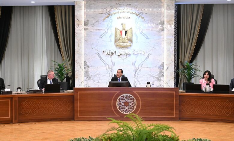 رئيس الوزراء يستقبل نائب رئيس الوزراء الروسي والوفد المرافق له. 