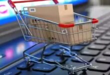 توقعات بتباطؤ مبيعات العطلات الإلكترونية في الولايات المتحدة . 
