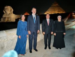 الرئيس السيسي وقرينته يقيمان مأدبة عشاء على شرف ملك وملكة إسبانيا. 