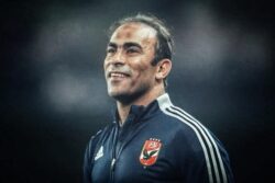 الخطيب يمهد الطريق لعودة سيد عبد الحفيظ للأهلي