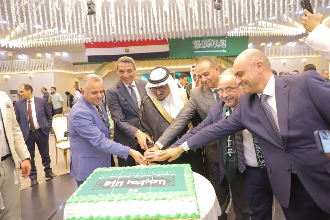 السويس تجدد روابطها مع السعودية في عيدها الوطني بحضور قيادتها