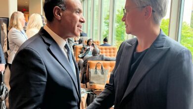 وزير الخارجية والهجرة يلتقي بنظيرته الأسترالية