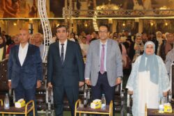 حفل تكريم المتفوقين من كل عام تحتفي المدارس بزهور العلم وثمار الجد والاجتهاد.  