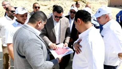 وزير الإسكان يتفقد محطة رفع صرف صحي الخامس شرق بمدينة 6 أكتوبر. 