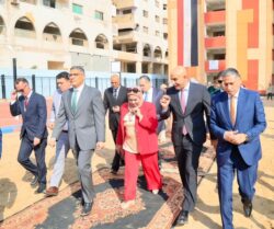 وزير التربية ومحافظ الجيزة يفتتحان ٣ مدارس جديدة بالمحافظة. 