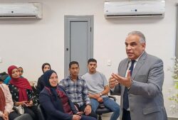 رئيس جامعة طنطا يشهد فعاليات تدريبية في ريادة الأعمال بمركز التطوير المهني بكلية العلوم 