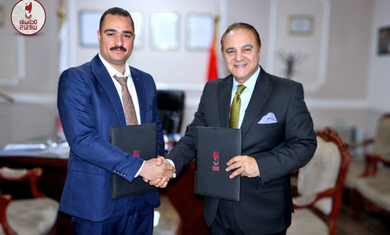 السكرتير العام يوقع عقد حق الانتفاع لمشروع إقامة أول فندق خمس نجوم بسوهاج