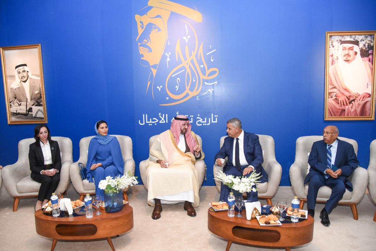محافظ الاسكندرية يشهد النسخة السادسة من معرض طلال بمكتبة الإسكندرية