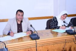 رئيس جامعة سوهاج يجتمع بمجلس ادارة المدن  الجامعية
