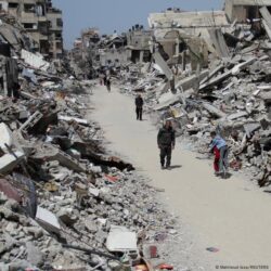 غزة الخبراء يحذرون البناء التقليدي قد يستغرق 80 عاماً
