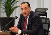 "رئيس الوزراء يُهنئ وزير الدفاع بذكرى نصر أكتوبر" 