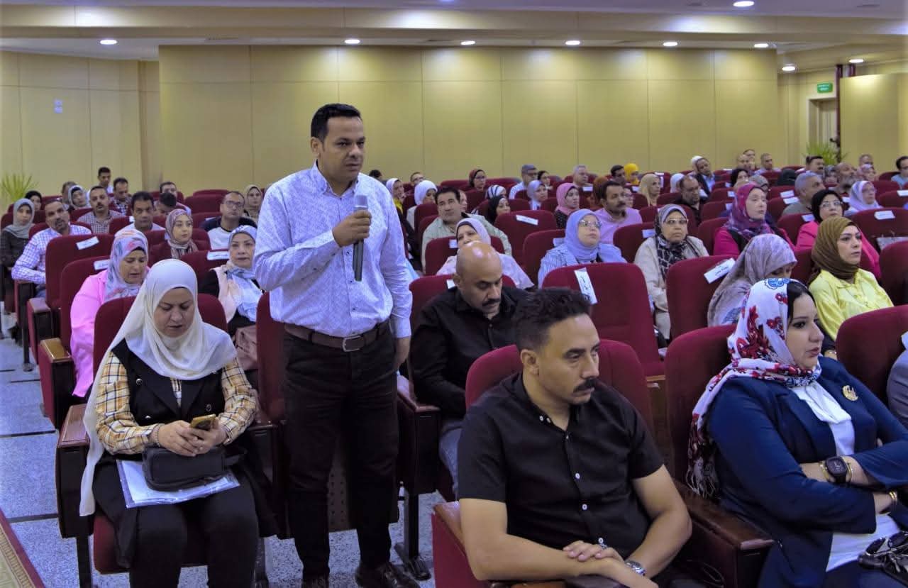 محافظ السويس يؤكد استمرار مبادرة الأسماك ومتابعة الطرق الداخلية