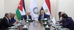  القاهرة وعمان تبحثان آفاق التعاون الاقتصادي وفرص الاستثمار المشترك. 