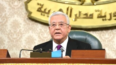 البرلمان يوافق على استجواب المتهمين في غياب المحامي بشروط مشددة