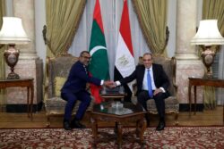 وزير الخارجية: علاقات تاريخية مع المالديف وتوجيهات من الرئيسين بالعمل على تطويرها