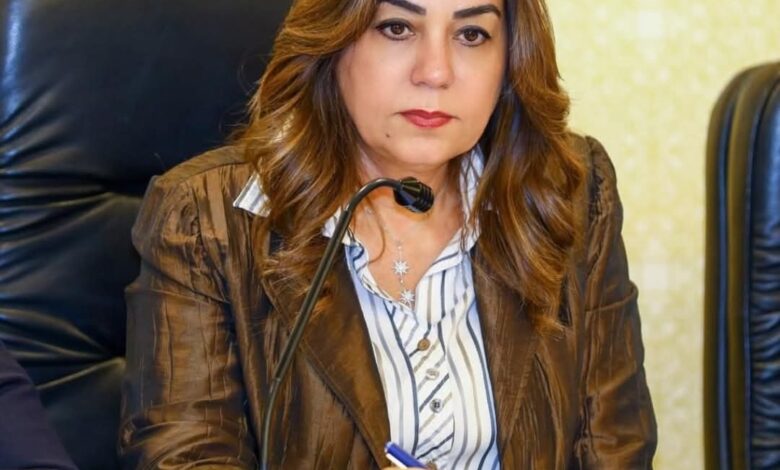 وزيرة التنمية المحلية تتابع انتظام العمل بمواقف السيارات ومحطات الوقود بالمحافظات