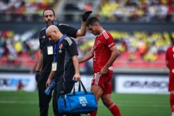 طبيب الأهلي يكشف عن إصابة محمد شريف في مباراة إيجل نوار بدوري الأبطال
