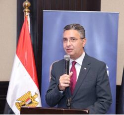 وزير التموين عدم المساس بسعر رغيف الخبز البلدي المُدعم بعد تحريك أسعار السولا رأكد الدكتور شريف فاروق، وزير التموين