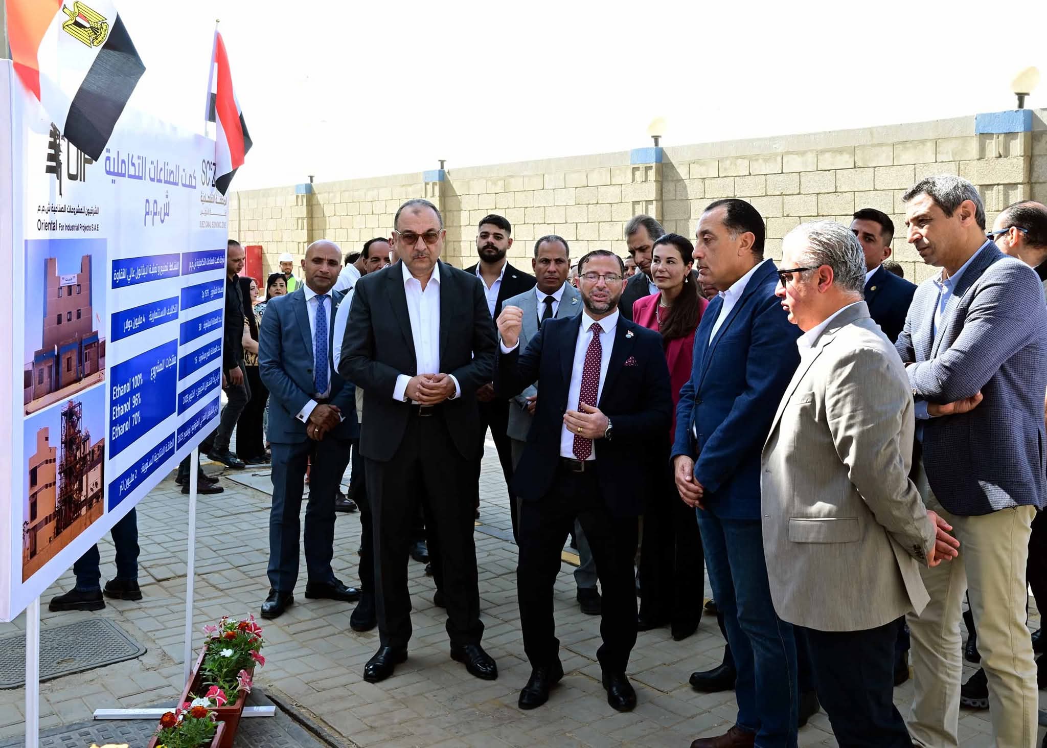 مدبولي يفتتح مشروعات صناعية وخدمية كبرى بالسويس والسخنة