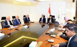 وزيرا التخطيط والخارجية والهجرة يناقشان عددًا من ملفات العمل المشترك لدعم التنمية الاقتصادية.