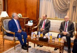 د.بدر عبدالعاطي وزير الخارجية يلتقي مع السيد المستشار د. حنفي جبالي رئيس مجلس النواب.