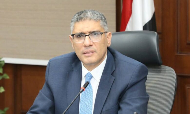 محافظ الجيزة: ضبط 347 مخالفة لسائقي السرفيس