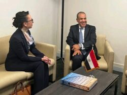 وزير الخارجية يلتقي المندوبة الدائمة لجمهورية مولدوفا لدى اليونسكو. 