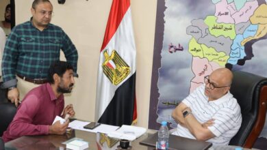 محافظ القليوبية يعقد اللقاء الجماهيري بشبين القناطر لحل مشكلات المواطنين. 