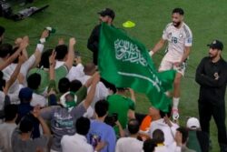https://masaaraby.com/%d9%88%d9%81%d8%a7%d8%a9-%d8%ba%d8%b1%d9%8a%d8%a8%d8%a9-%d8%a3%d9%85%d8%a7%d9%85-%d8%a7%d9%84%d9%85%d9%86%d8%aa%d8%b2%d8%a9/